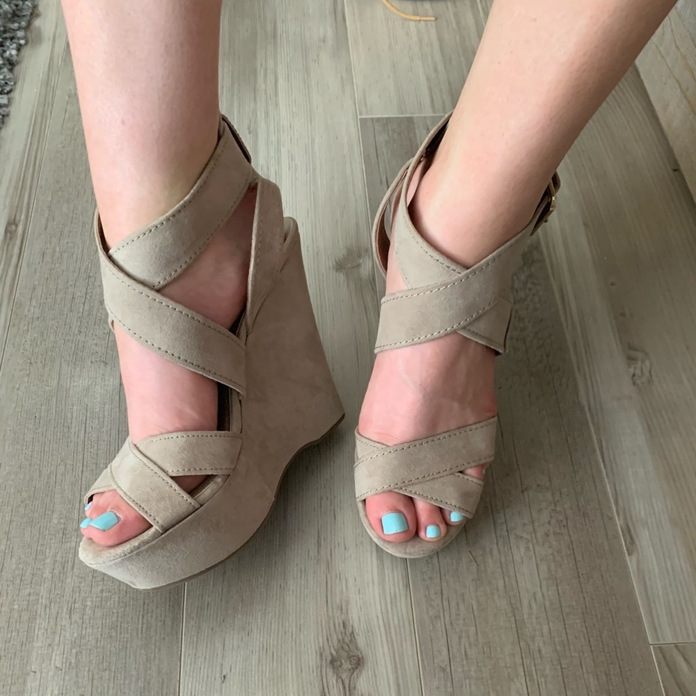 Light Tan Wedges